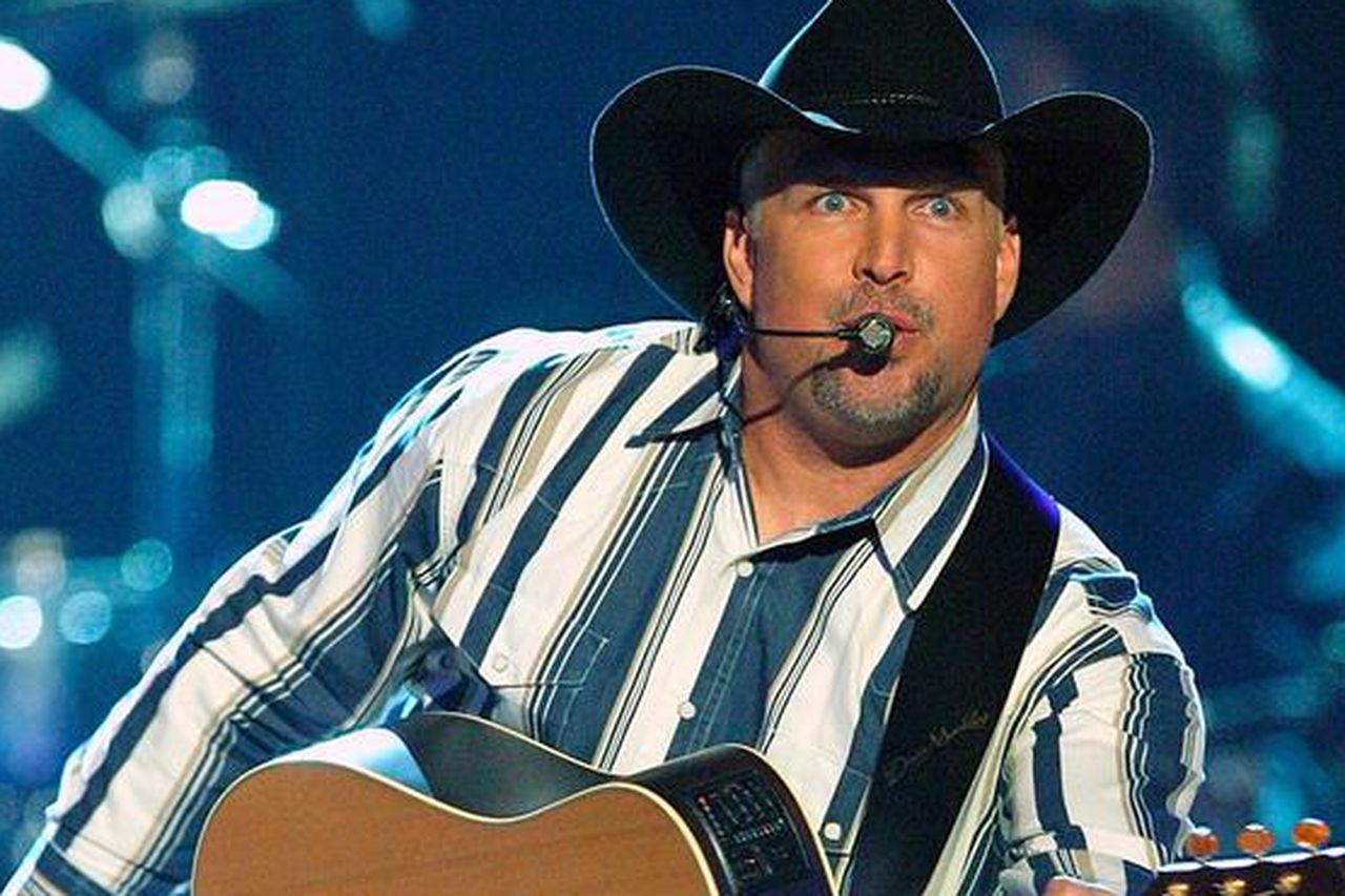 How Garth Brooks managed to upset the city of Dublin - Vox