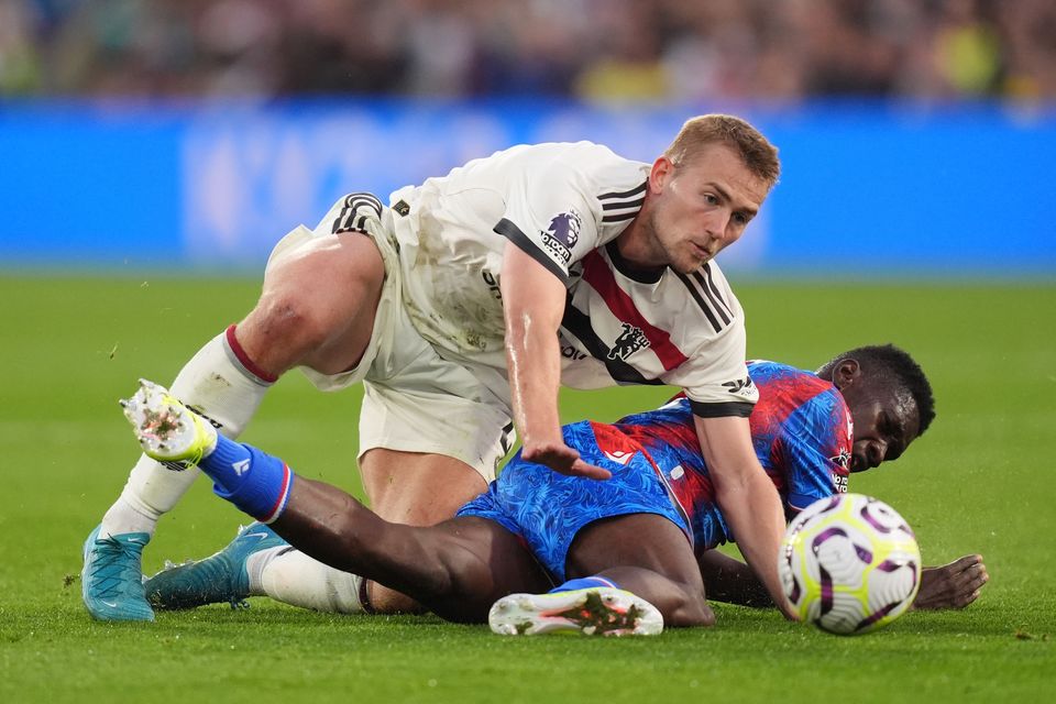 Matthijs de Ligt (left) and Crystal Palace’s Ismaila Sarr battle for the ball (John Walton/PA)