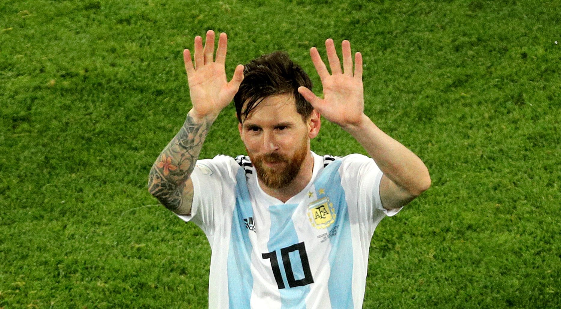 Number 10 jersey waiting for Messi, says Scaloni