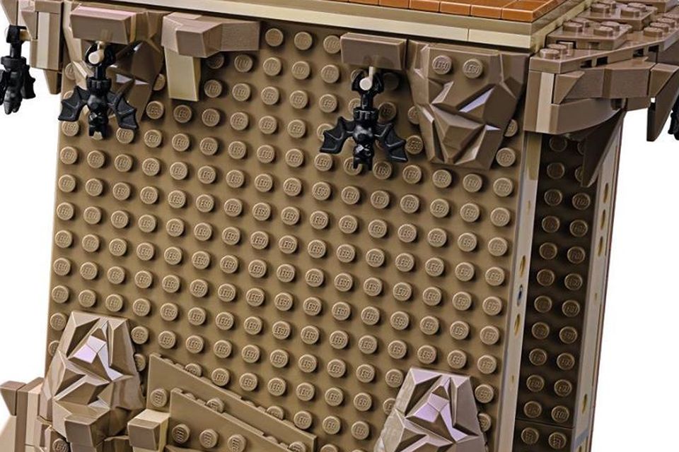 Lego reveals a 1,000-brick Batcave to celebrate Batman's 80th anniversary -  CNET