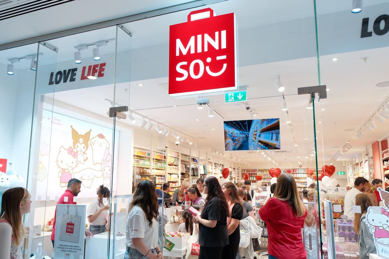 Luxury Brands Invest In Experiential Flagship Stores To Escape Confines Of  Malls