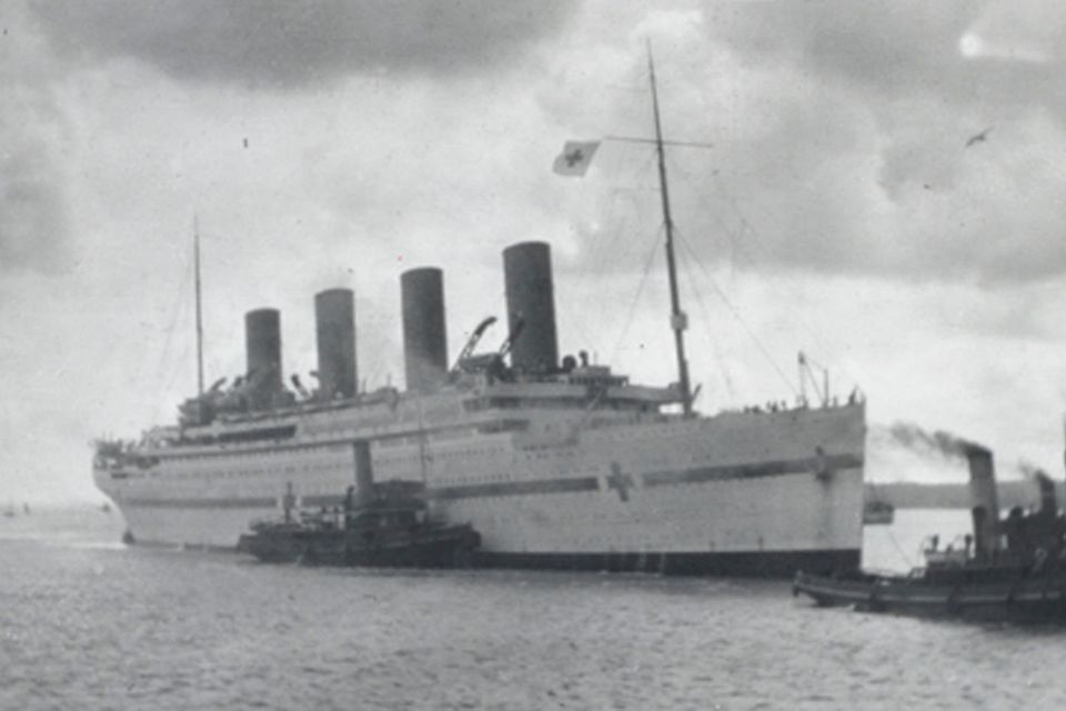 Olympic, British Luxury Liner, Titanic's Sister Ship