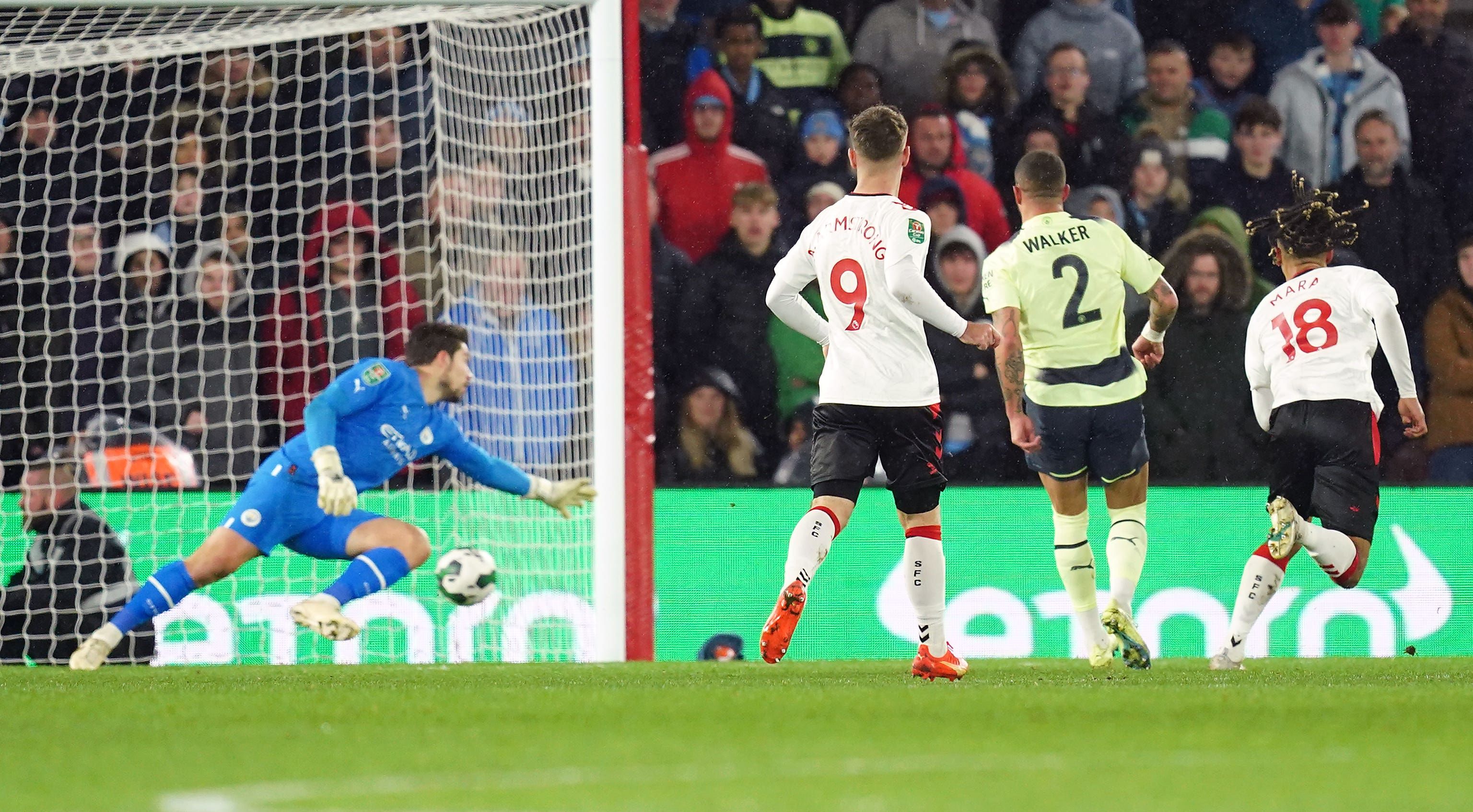 Pep Guardiola notes Julian Alvarez concern after he was 'needed' off bench  against Everton