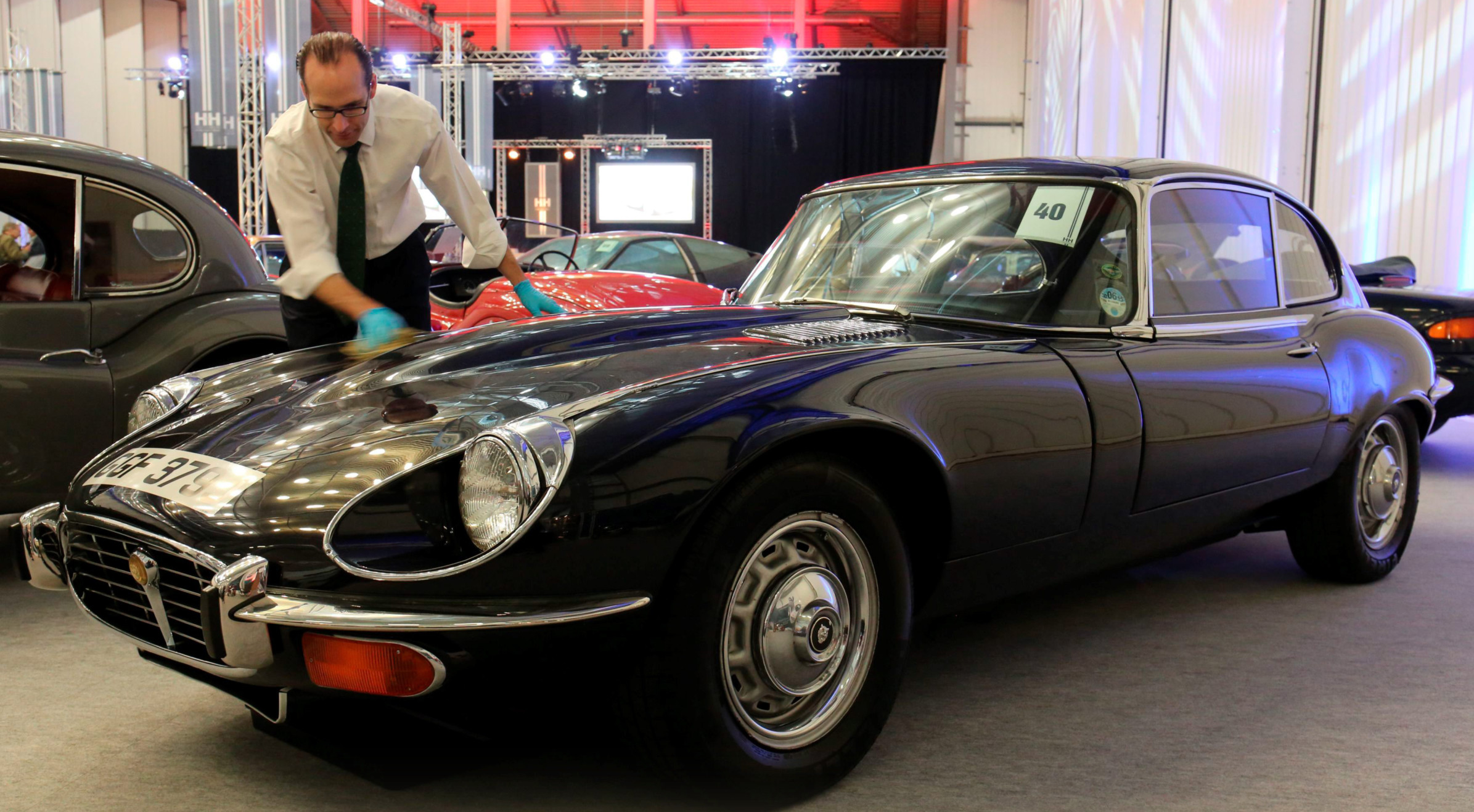 George Best's 1971 Jaguar snapped up for £43,000