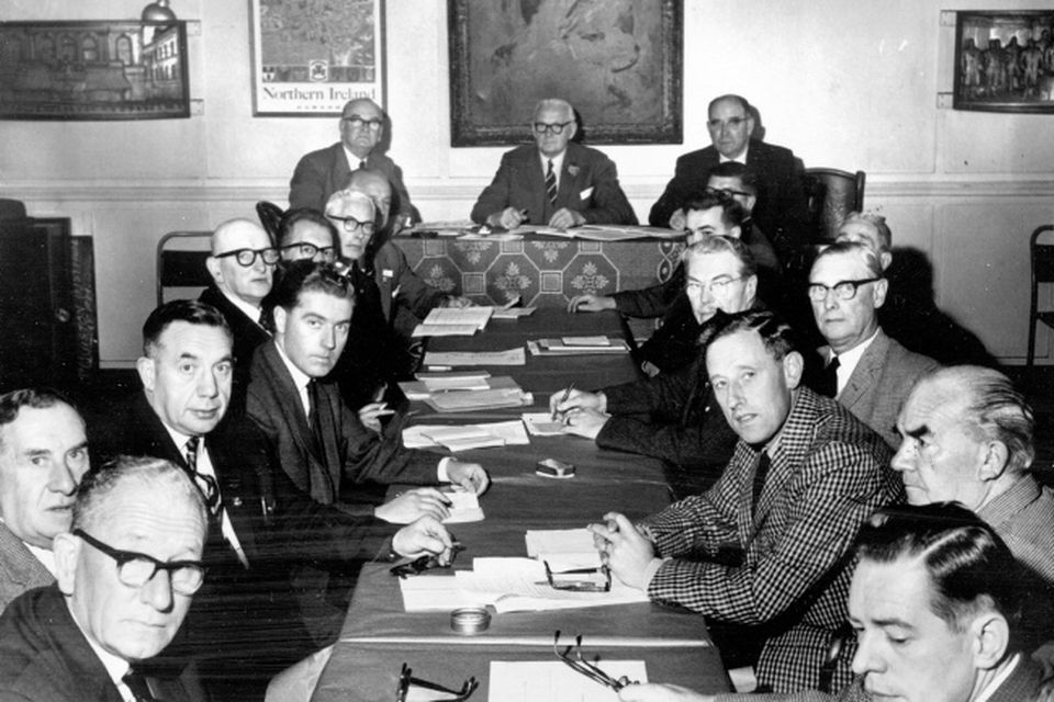 The Ulster Covenant Jubilee Commemoration Committee meet in Unionist Headquarters, Belfast.  Presiding was Mr John Bryans, chairman and Grand Master of the Belfast County Grand Orange Lodge.  Beside him are Mr H Radcliffe (right) and Mr RJ McMullan, general secretary.  8/9/1962