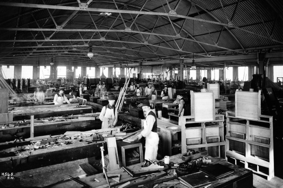 Titanic. In this photograph of the cabinet shop, taken in 1899, a small army of cabinet-makers are at work. Photograph © National Museums Northern Ireland. Collection Harland & Wolff, Ulster Folk & Transport Museum
