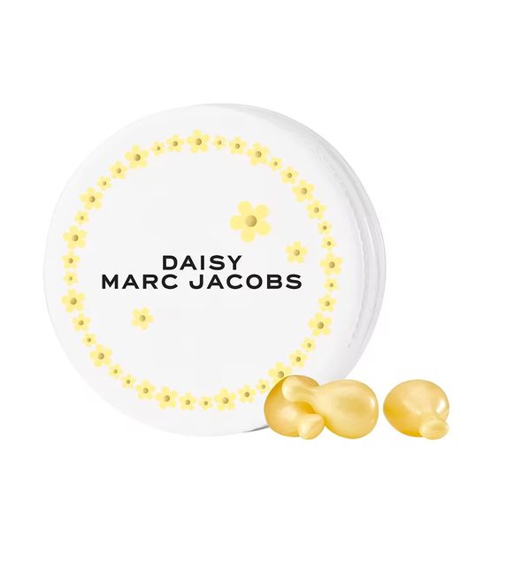 Marc Jacobs Daisy Drops Signature for Women (£28)