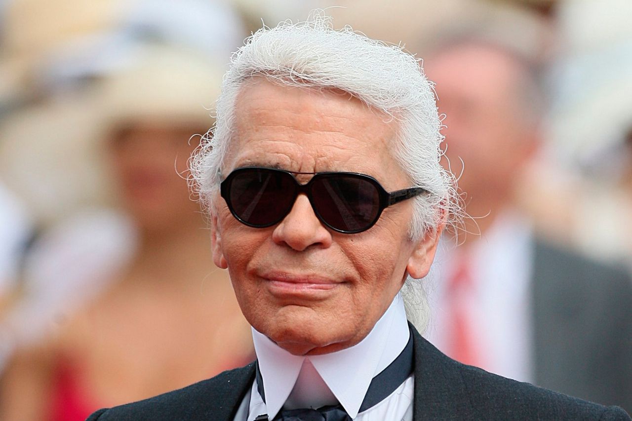 Celebrities React to Karl Lagerfeld's Death