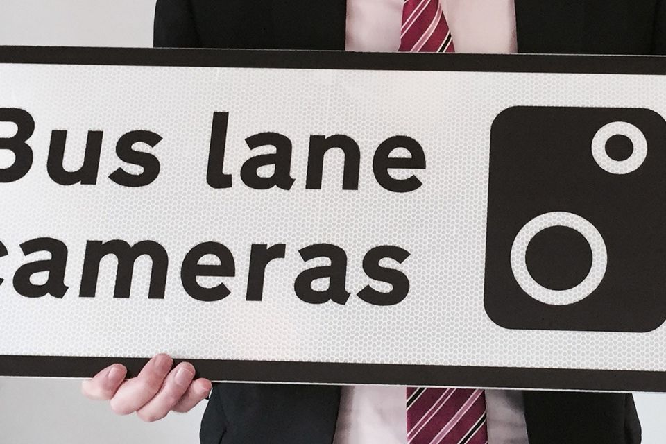 A call has been made to allow all taxis to use the bus lanes.
