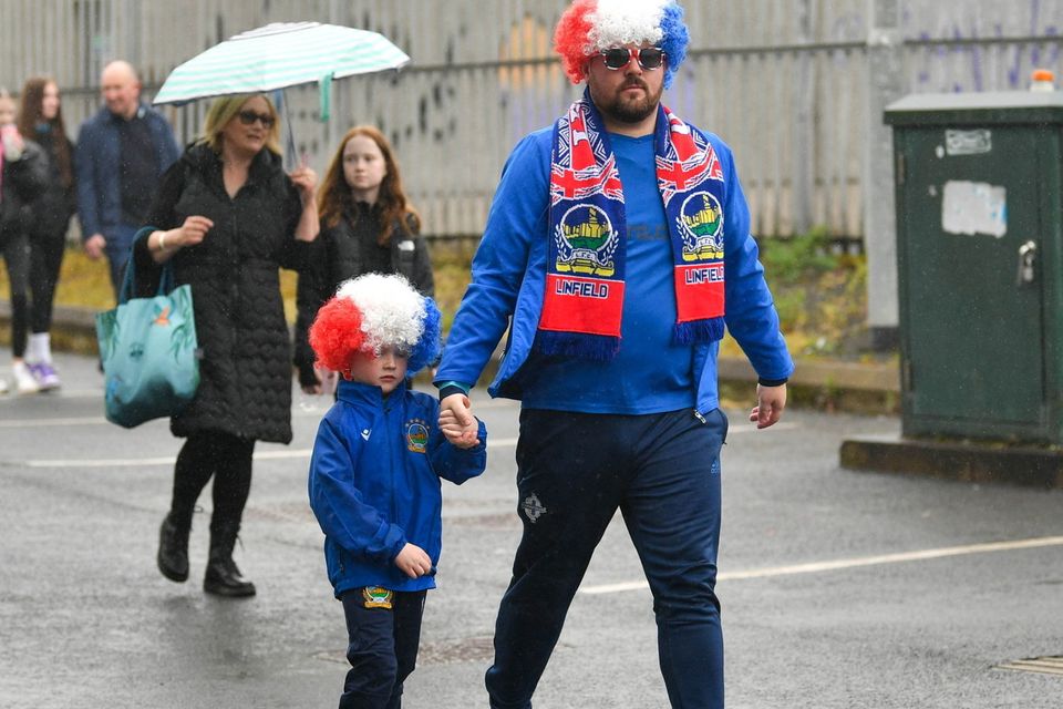 PACEMAKER PRESS BELFAST 04-05-24
Clearer Water Irish Cup Final
Cliftonville v Linfield
Fans of Cliftonville and Linfield before this Afternoon’s game at NFS @ Windsor Park, Belfast.  
Photo - Andrew McCarroll/ Pacemaker Press