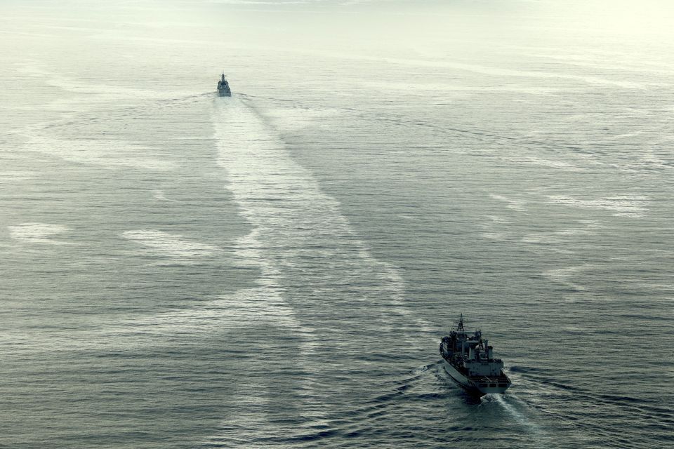 Chinese destroyer Jiaozuo (top) and support vessel Honghu travel through the English Channel (Ministry of Defence/PA)