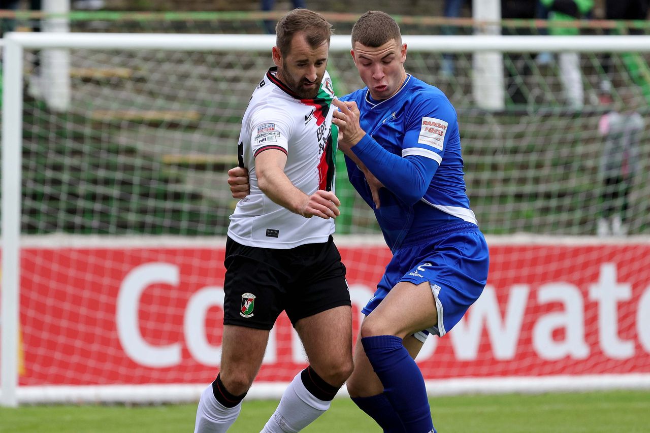 Irish League Dungannon Swifts Oxford Oisin Smyth keen to make name for