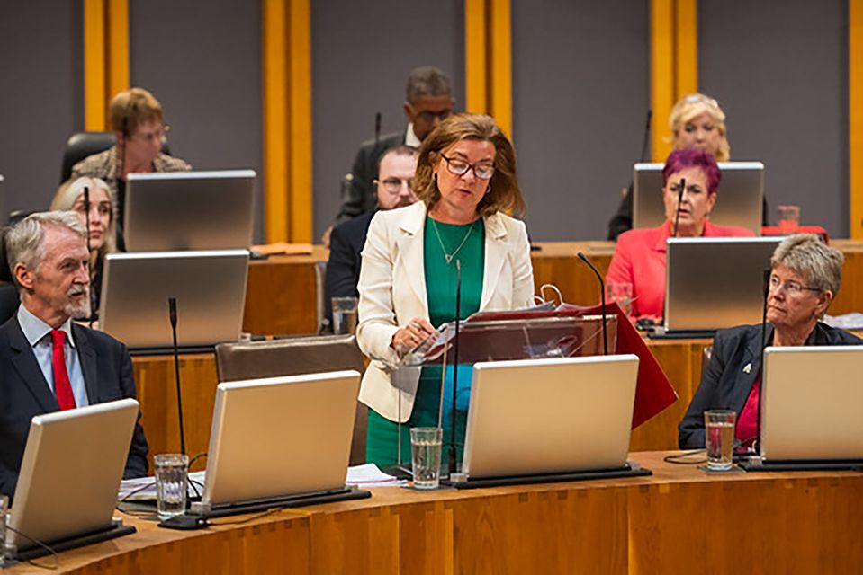 Eluned Morgan during First Ministers Questions (Mark Lewis/Huw Evans Agency/Senedd Commission)