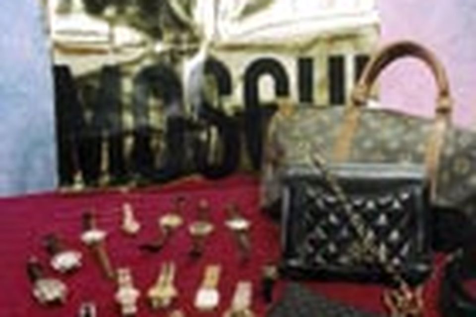 How to spot a fake Louis Vuitton - Marketplace