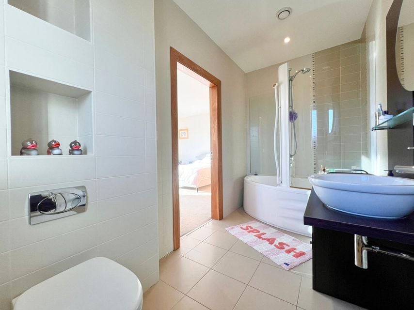 Example of an ensuite