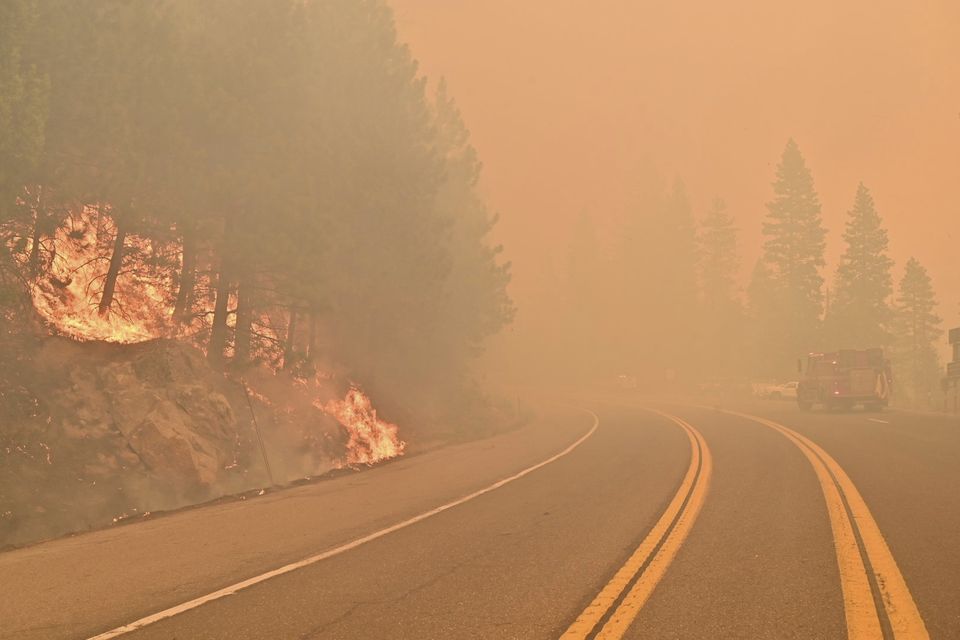 California Wildfire Approaches Lake Tahoe After Mass Evacuation Uk 1722