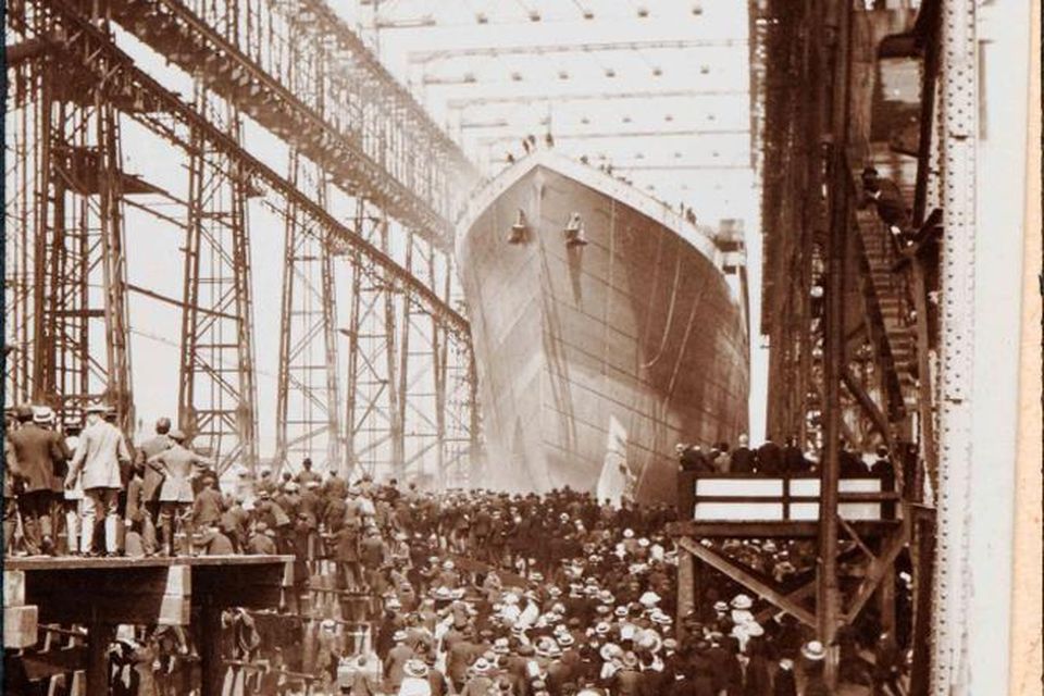 titanic being launched