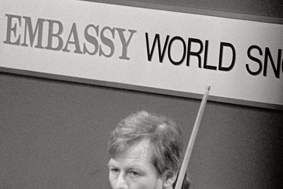 21-04-1986, Alex Higgins enjoys a cigarette during a moment's break during the Embassy World Snooker Championship match against John Spencer in Sheffield.