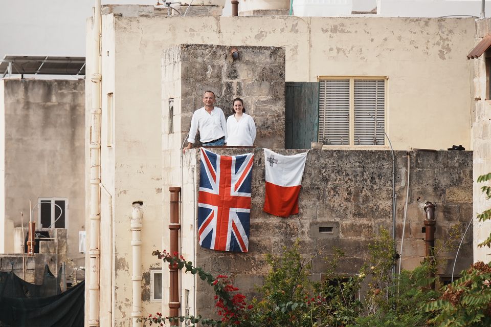 People watched as Edward and Sophie recreated the photograph (Aaron Chown/PA)