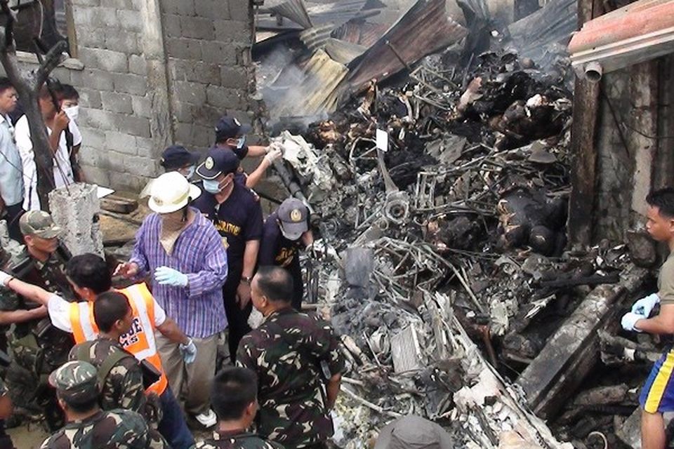 Nine die in Philippines plane crash BelfastTelegraph.co.uk