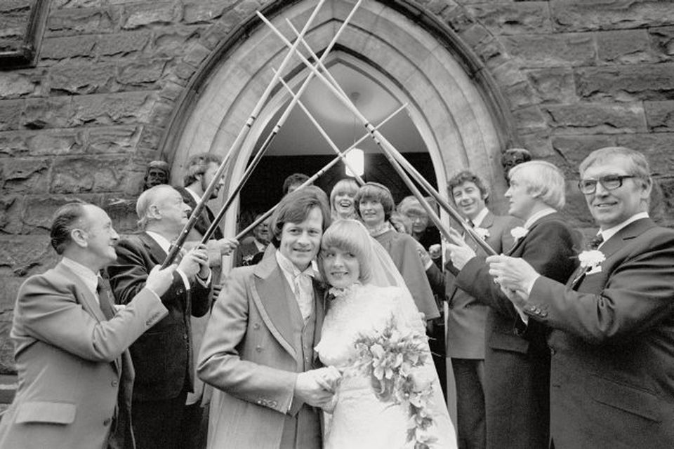 05-01-1980. Confetti scatters at the wedding of Alex 'Hurricane' Higgins and bride Lynn, at the United Reform church in Wilmslow.