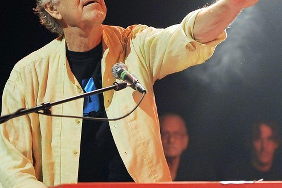 The Doors Keyboardist, Ray Manzarek, Founding Member, Has Died at