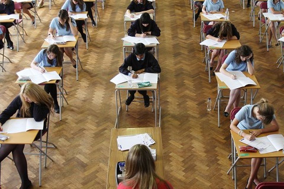 Are the New 9 – 1 GCSEs Really Harder? Grade Boundaries Explained