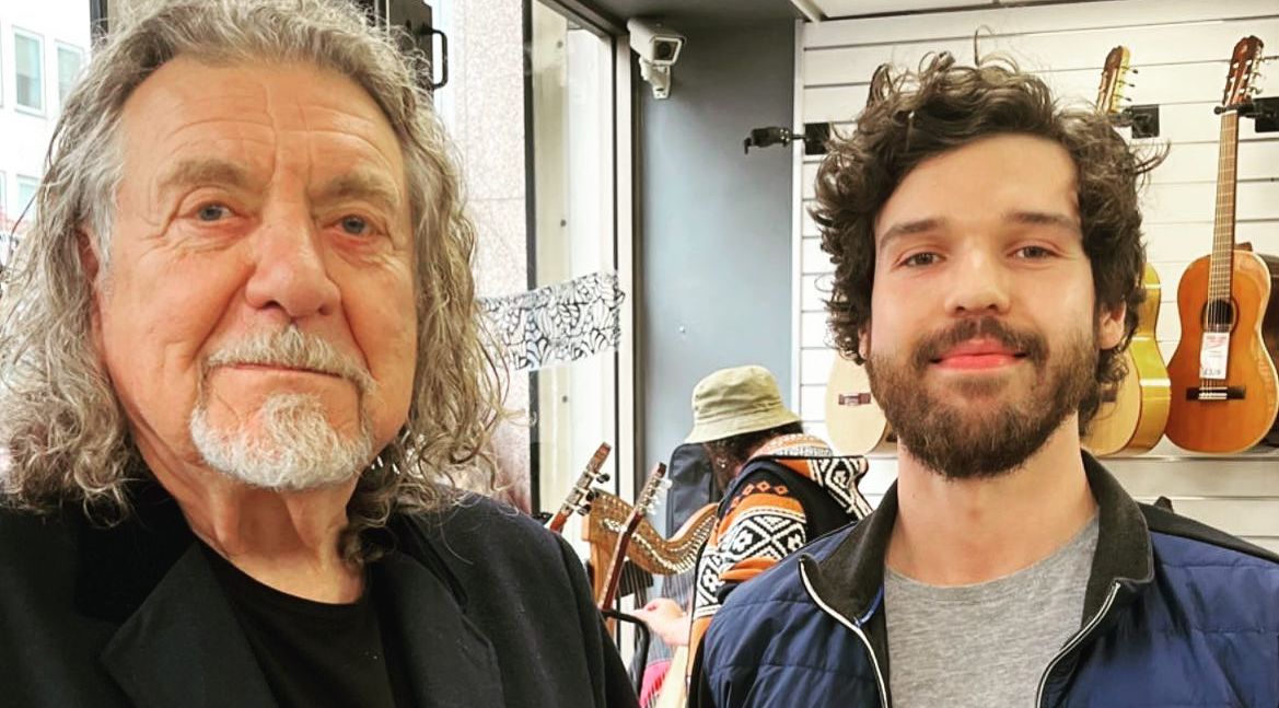 Led Zeppelin star Robert Plant stops by Belfast music shop to buy |