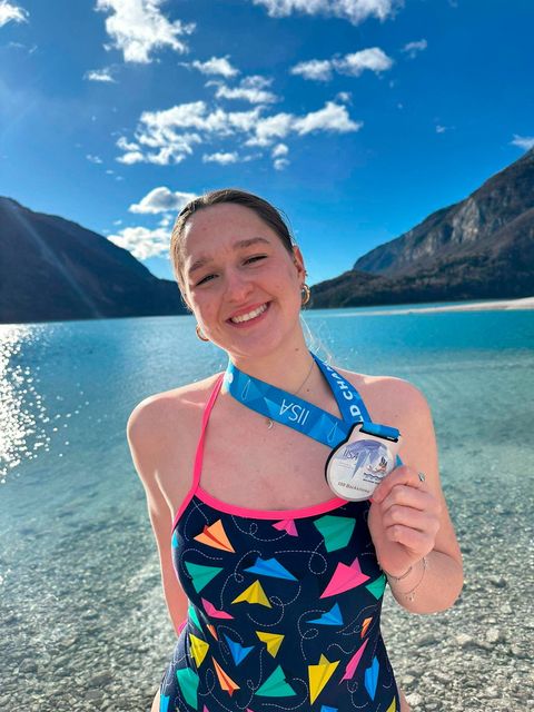 Jessika Robson with one of her silver medals won at at Molveno 2025: IISA 6th Ice Swimming World Championship