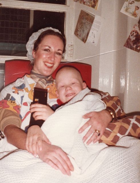 Antonya Cooper with Hamish in hospital after a bone marrow autograft in 1980 (Collect Real Life/PA)