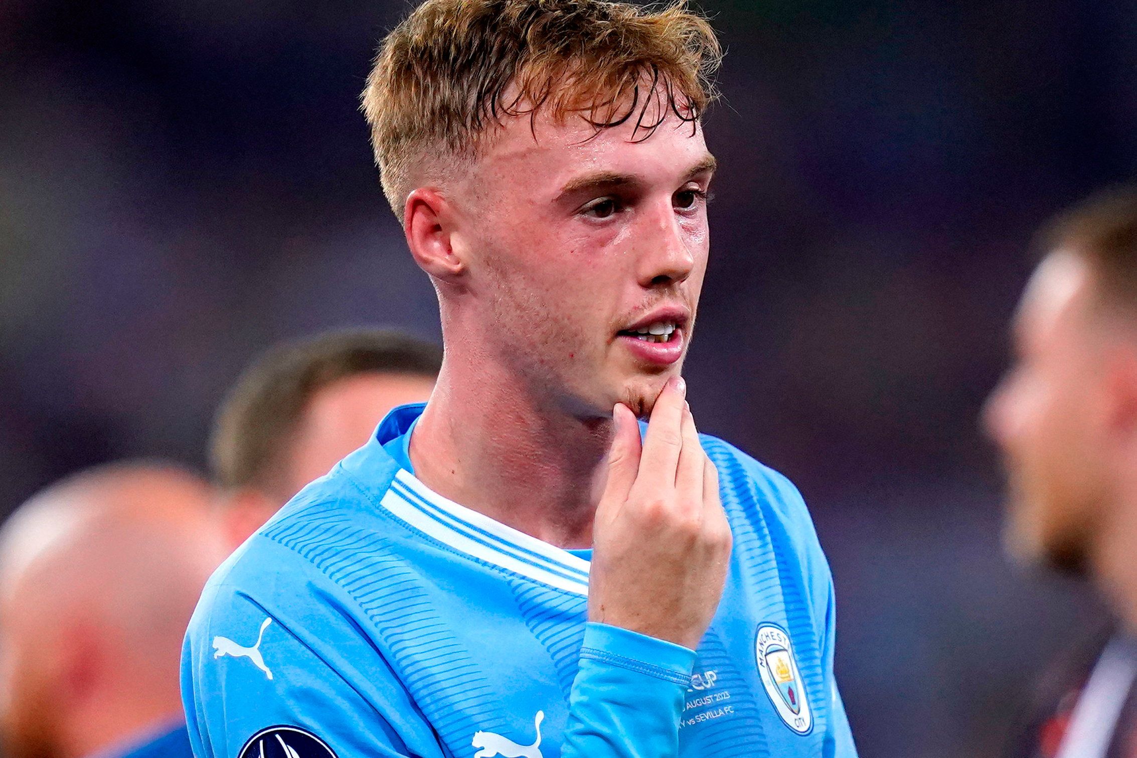 Huge blow for Man City! Kevin De Bruyne forced off with injury during  Premier League opener against Burnley