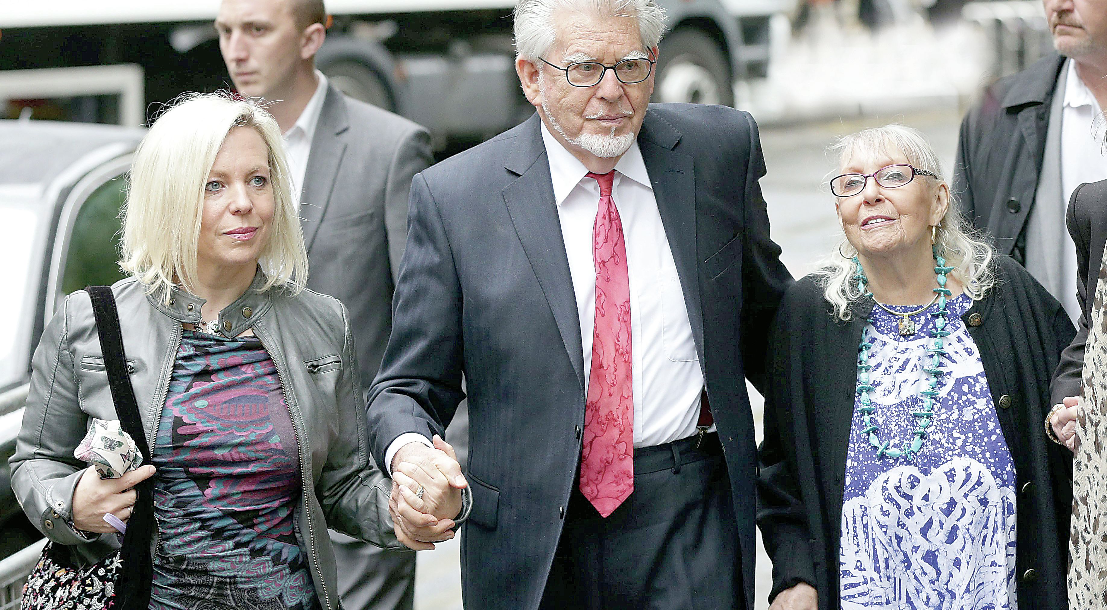 Rolf Harris admired bikini body of girl (13) while on holiday, court ...