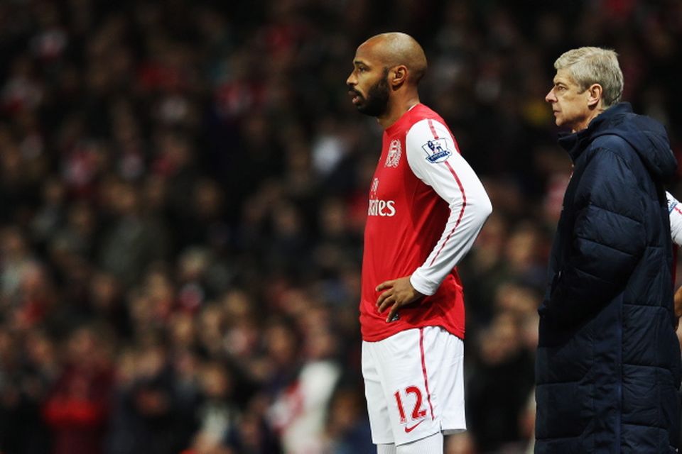 Look who's back! Thierry Henry returns to training with Arsenal, Football, Sport