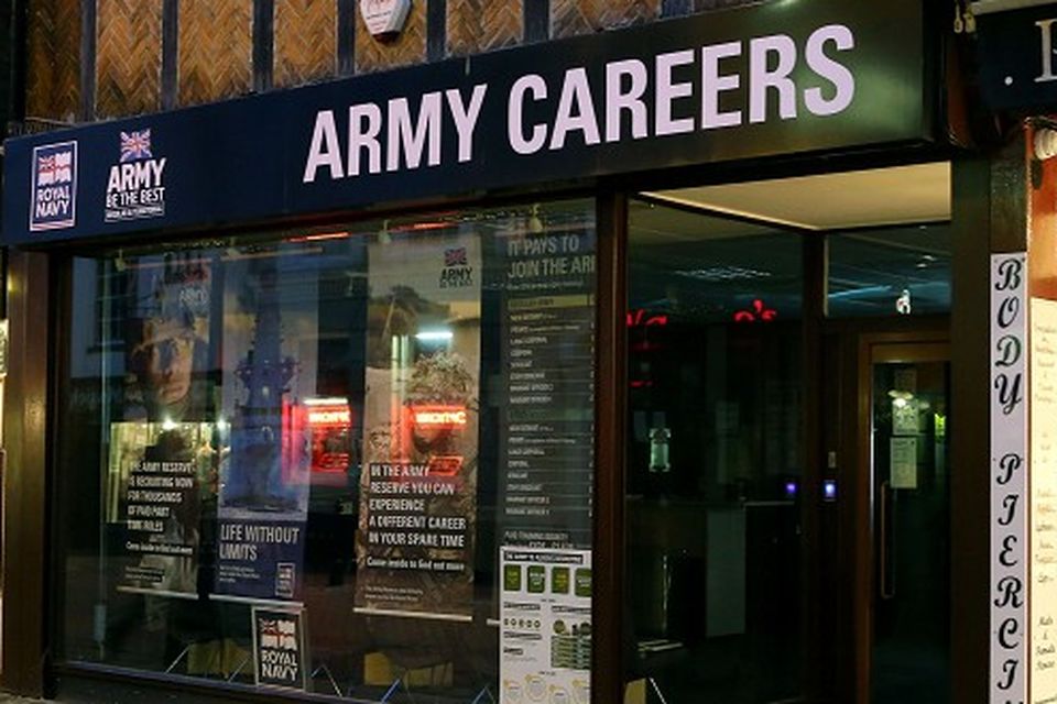 Army office packages 'sent by IRA' 