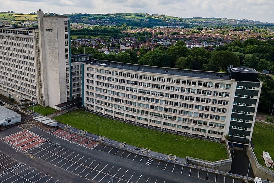 Dundonald House Civil servants banned from government building