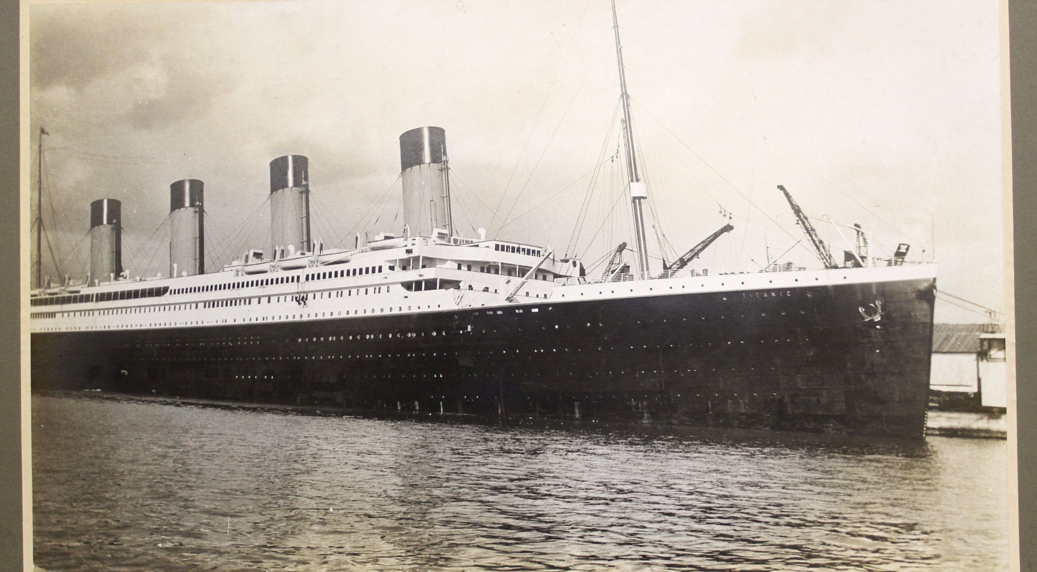 Titanic menu for first meal sells for £100k at auction |  
