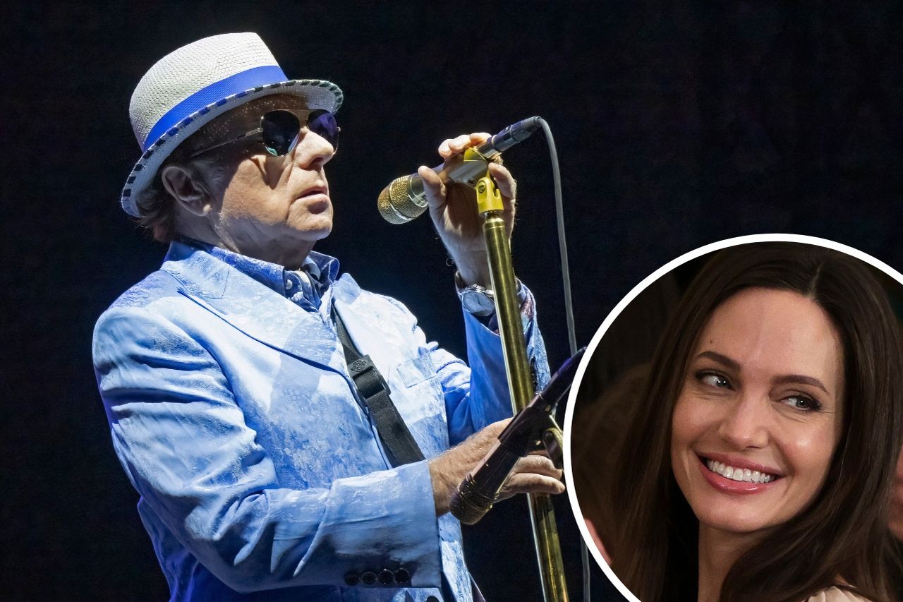 Singer Van Morrison has son at the age of 64