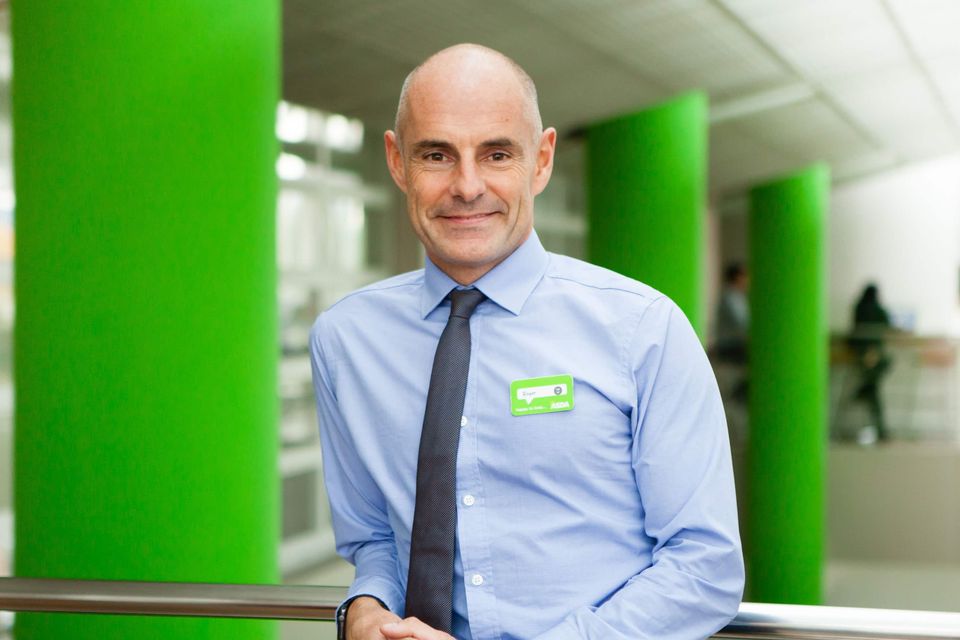 Asda boss Roger Burnley steps down ahead of schedule after