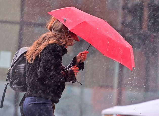 Met Office warns of ‘minor road flooding’ and poor travel conditions due to heavy rain