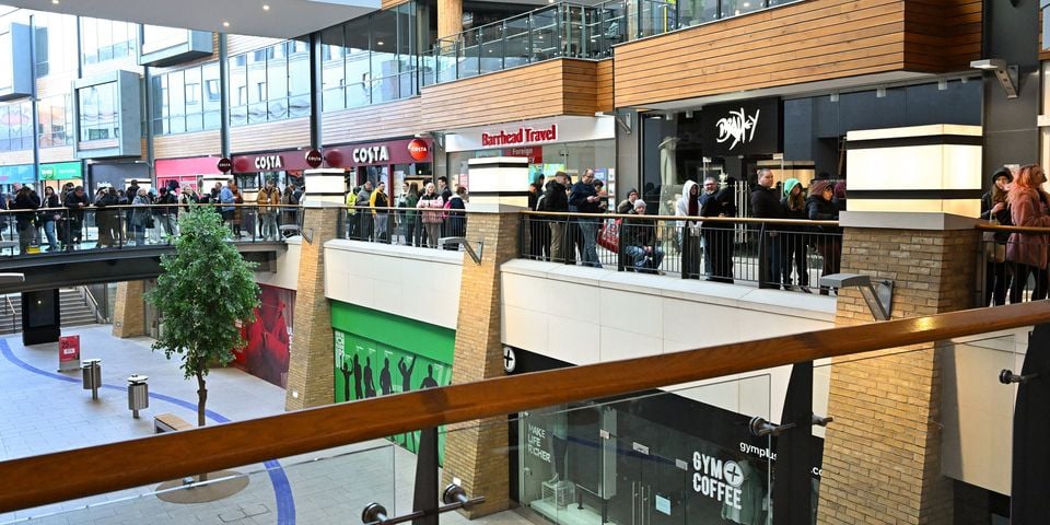 Hundreds of people turn out for  the opening of Krispy Kreme in Victoria Square Belfast  (Presseye/Stephen Hamilton)