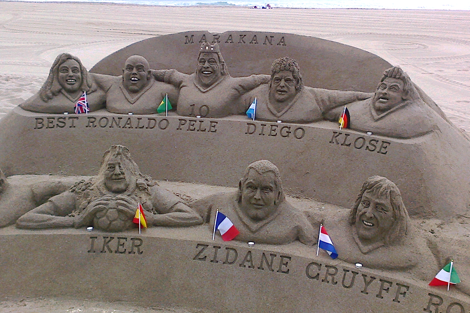 Biting Back: George Best remembered in sand sculpture alongside Pele,  Ronaldo and Maradona
