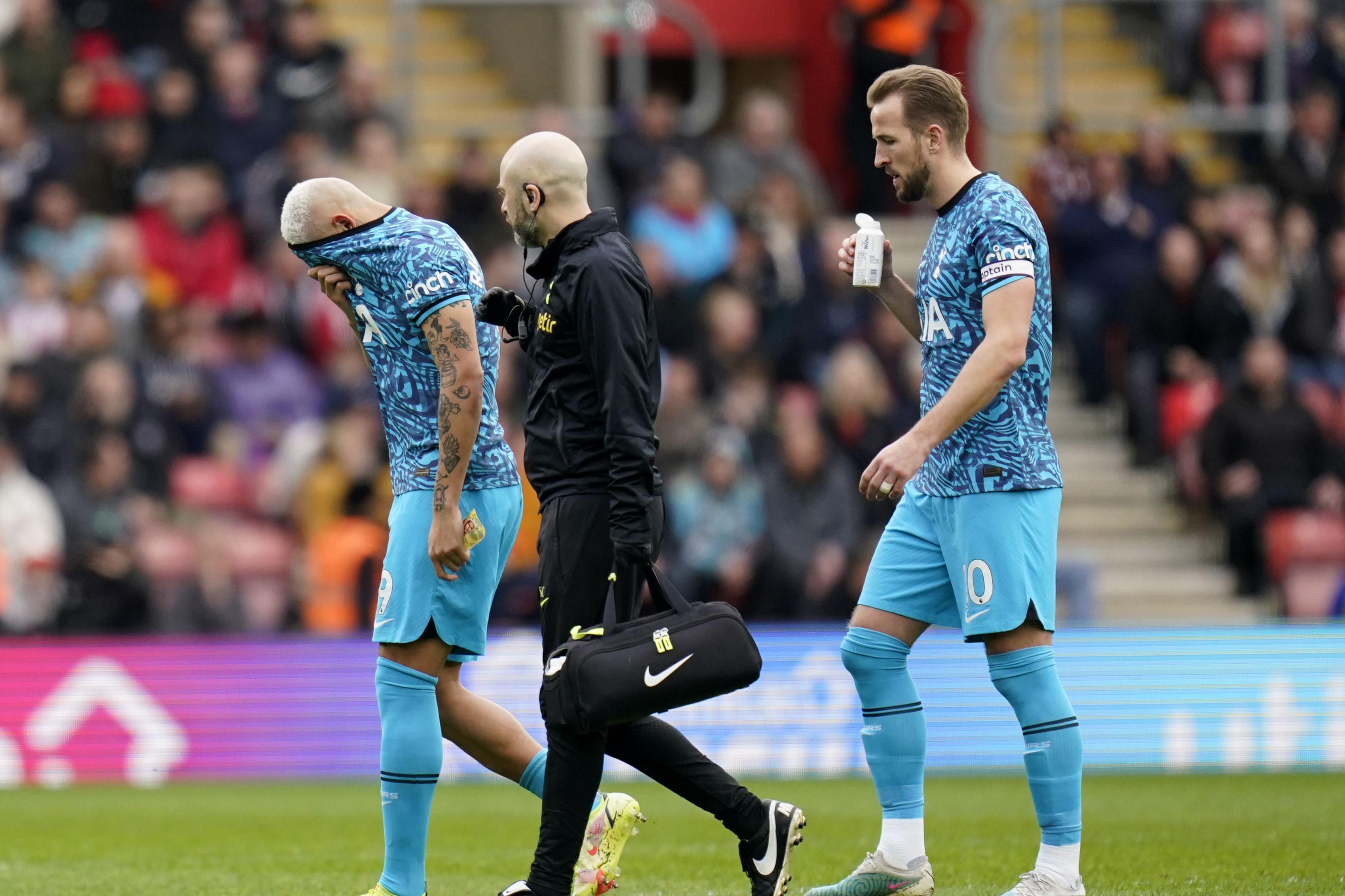 Tottenham Hotspur taste 2-1 away win over Crystal Palace