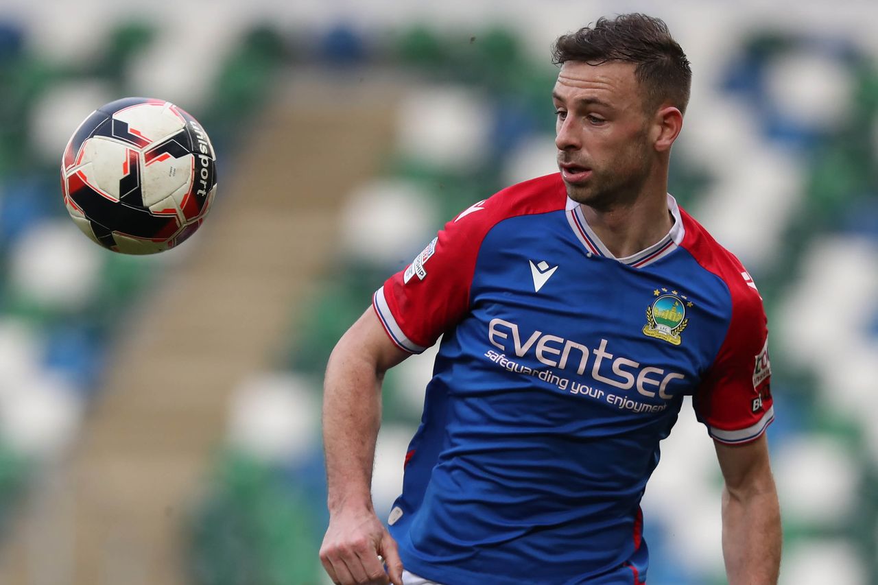 Irish League: Linfield net pre-season victory over Bangor thanks to ...