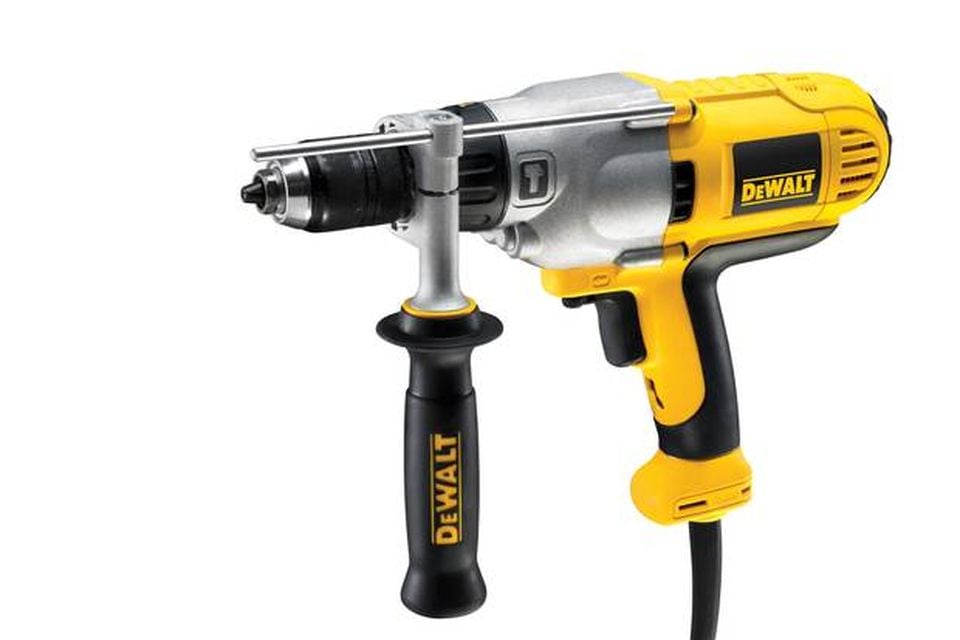 Dewalt drills best sale at screwfix