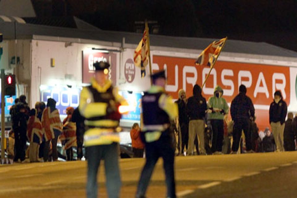 Loyalists protesting, blocking traffic in Derry