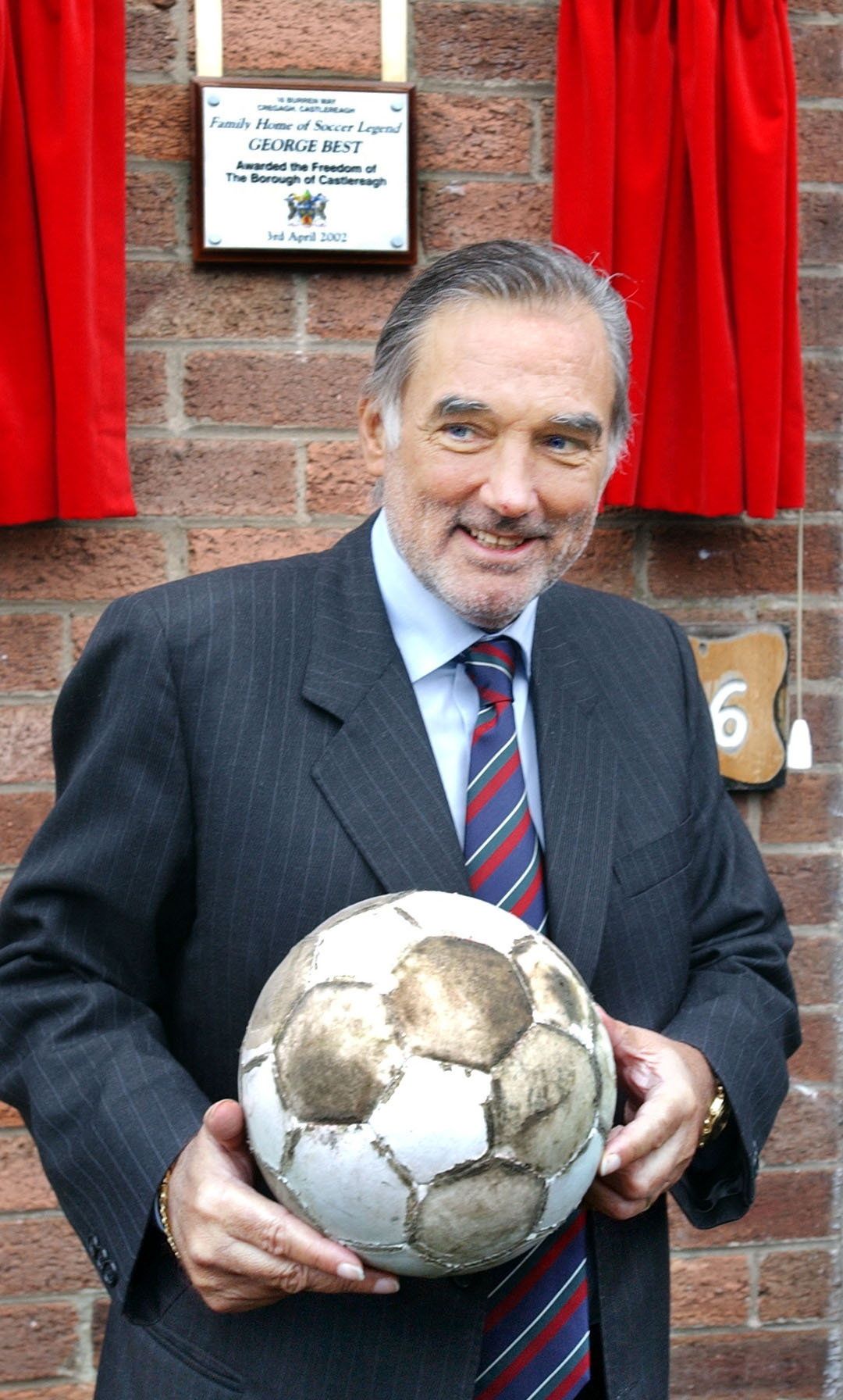 George Best 75th birthday sees fans and stars pay tribute to