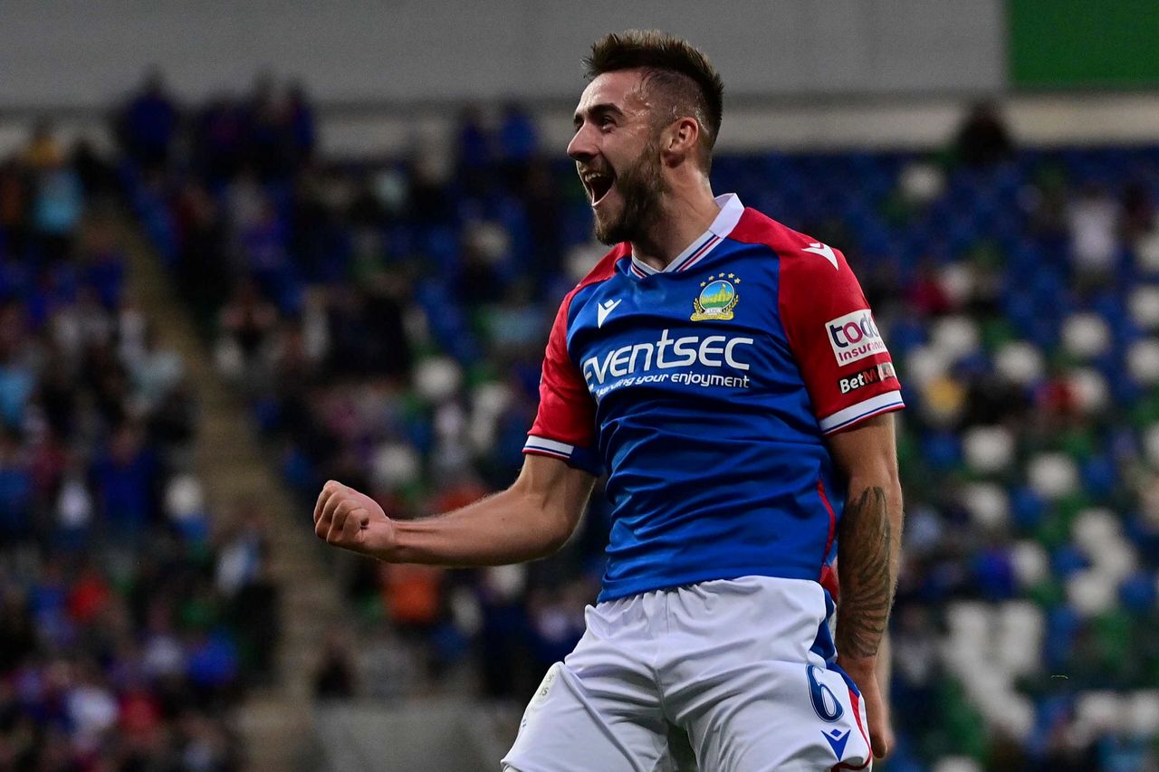 Chris McKee shows his class as Linfield find their ruthless edge to ...