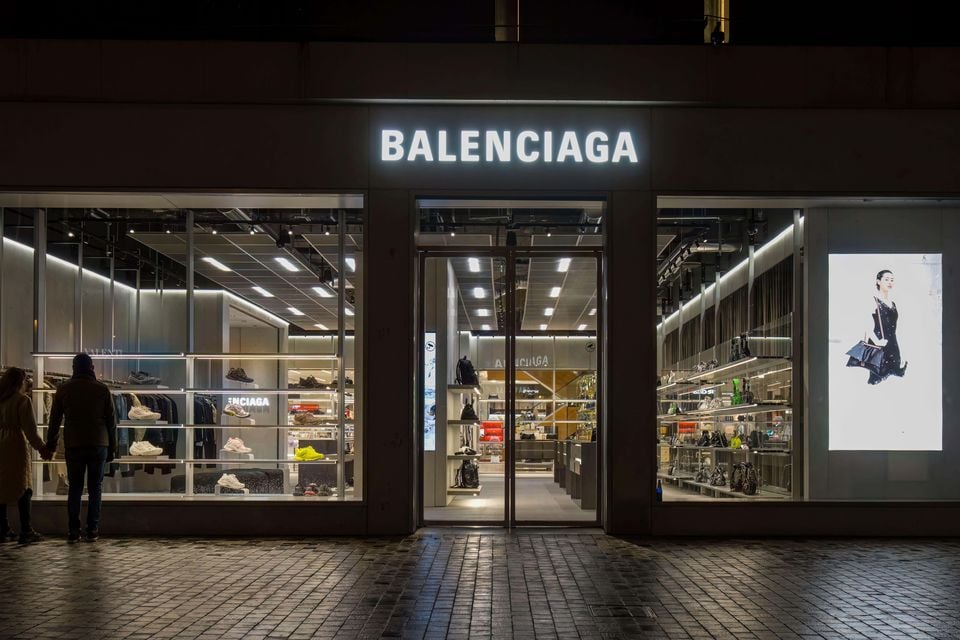 Balenciaga store outlet uk