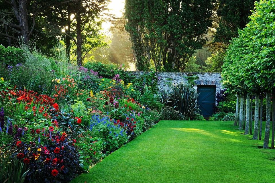 Glenarm Castle Walled Garden kåret til årets historiske hjemhage 2023