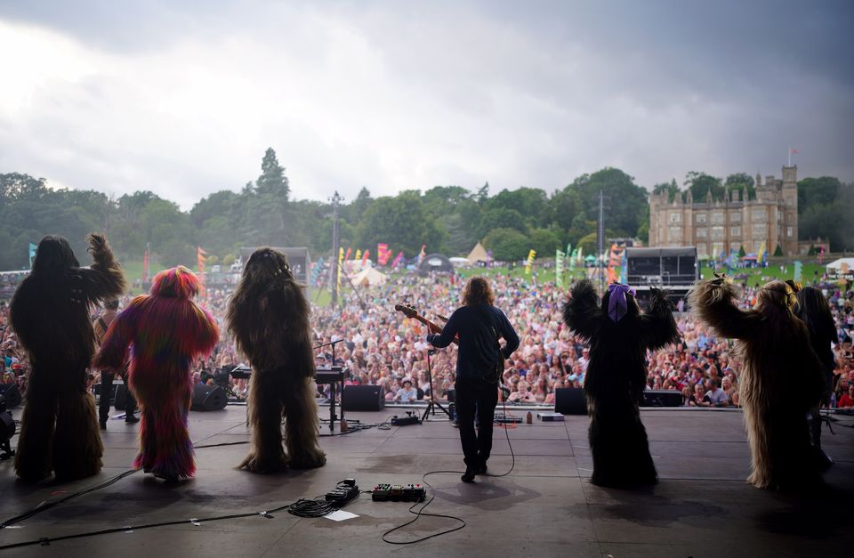 ‘Wookies’ performing on stage with Chesney Hawkes (centre) (Ben Birchall/PA)